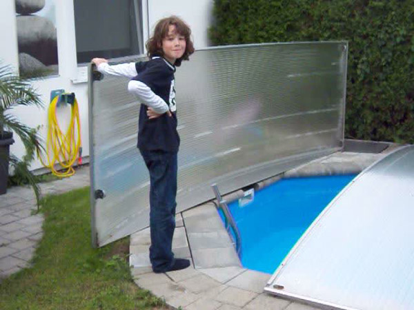 Ein neues Konzept zur Abdeckung von Pools - FlexiRoof Poolabdeckung Ein neues Konzept zur Abdeckung von Pools - FlexiRoof Poolabdeckung
